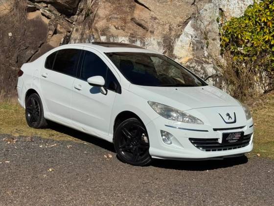 PEUGEOT 408 1.6 GRIFFE 16V TURBO GASOLINA 4P AUTOMÁTICO PEUGEOT 408 1.6 GRIFFE 16V TURBO GASOLINA 4P AUTOMÁTICO